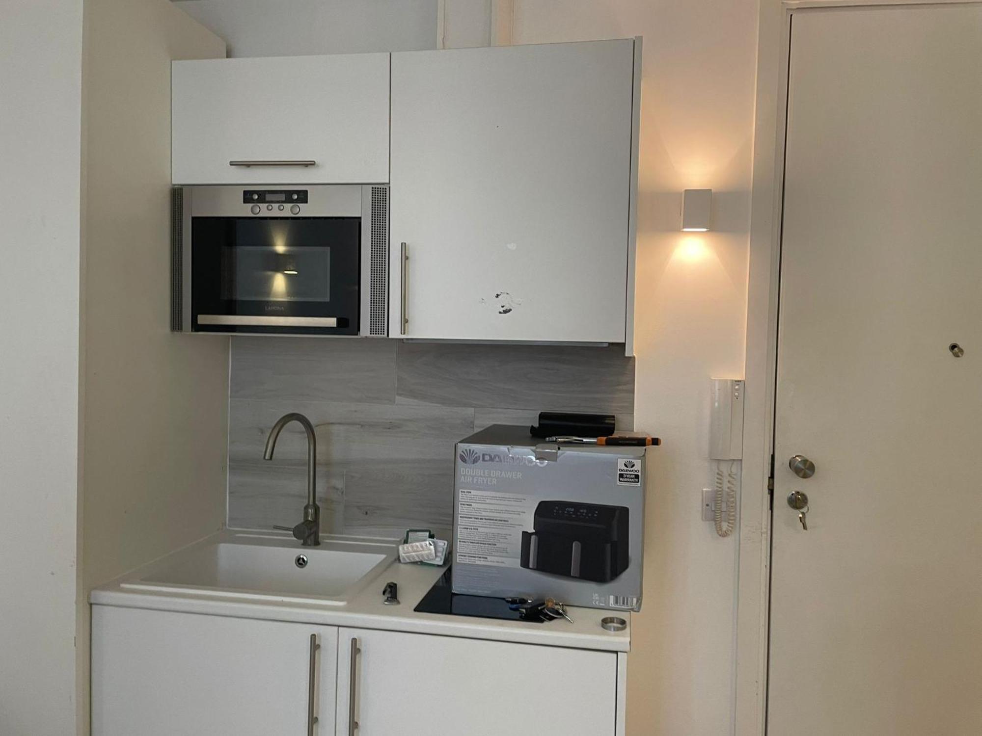 2 Bedroom Flat In Appartamento Londra